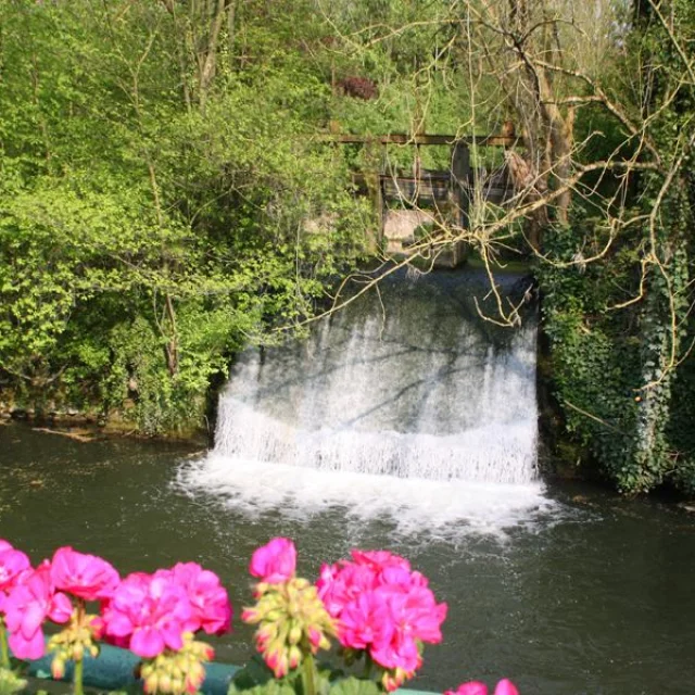 cascade-sebourg-experiences-à-vivre