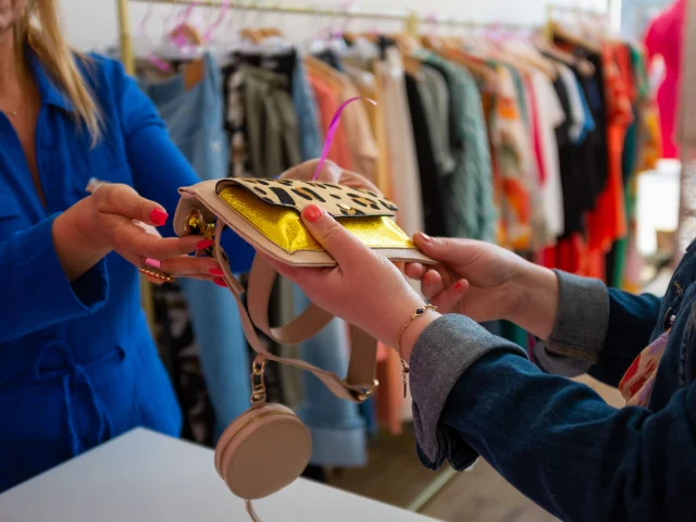 achat boutique rue piétonne de Famars valenciennes